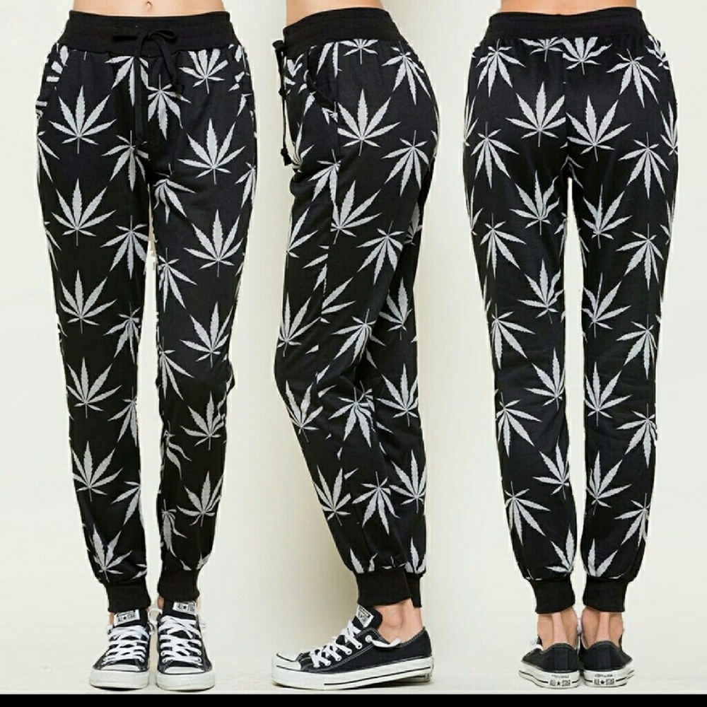 Happy Print  Joggers😎